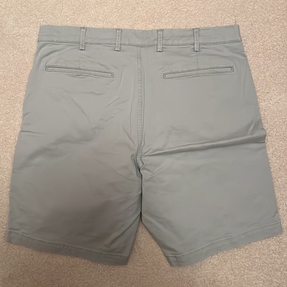 Men’s Gap Shorts Size: 36 - Picture 2 of 3
